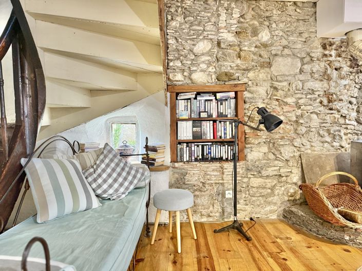 Image No.14-3 Bed House for sale