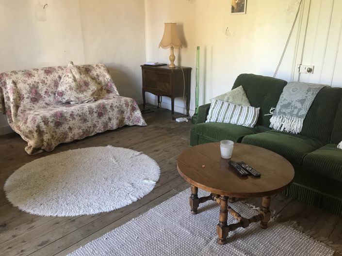 Image No.5-Maison de village de 2 chambres à vendre à Lussac-les-Églises