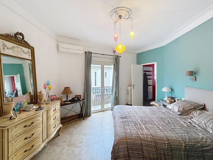 Image No.10-4 Bed House for sale