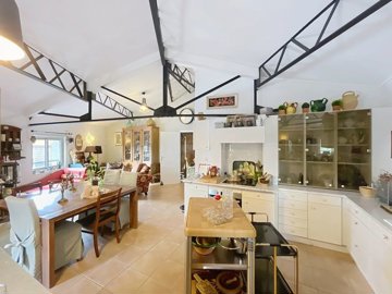 6eff92f16c45565ce5cbcc10f93251222dfebc2a5c192