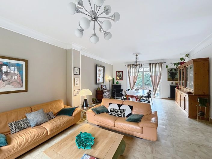 Image No.2-4 Bed House for sale