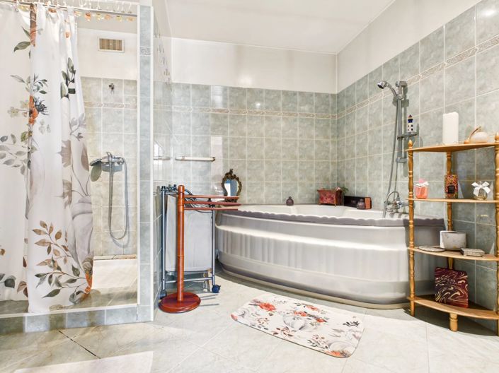 Image No.11-4 Bed House for sale