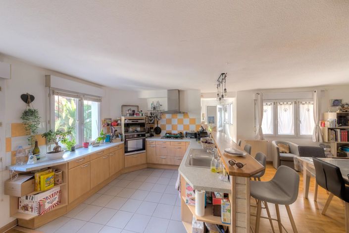 Image No.4-5 Bed House for sale