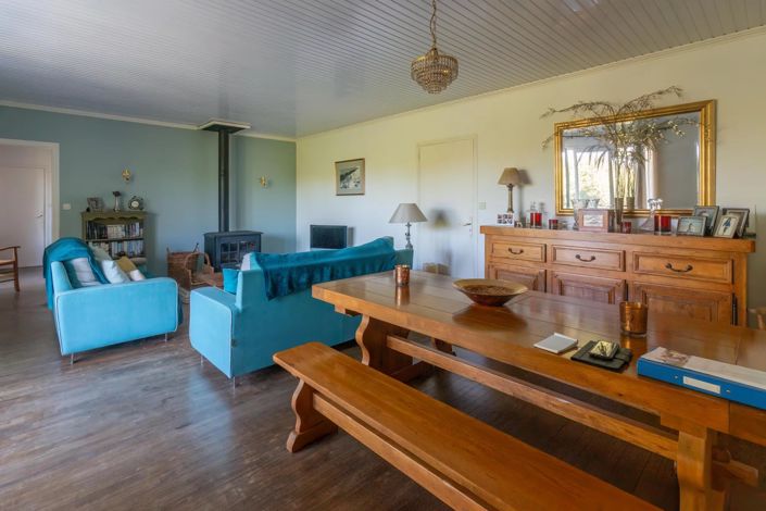 Image No.2-4 Bed House for sale