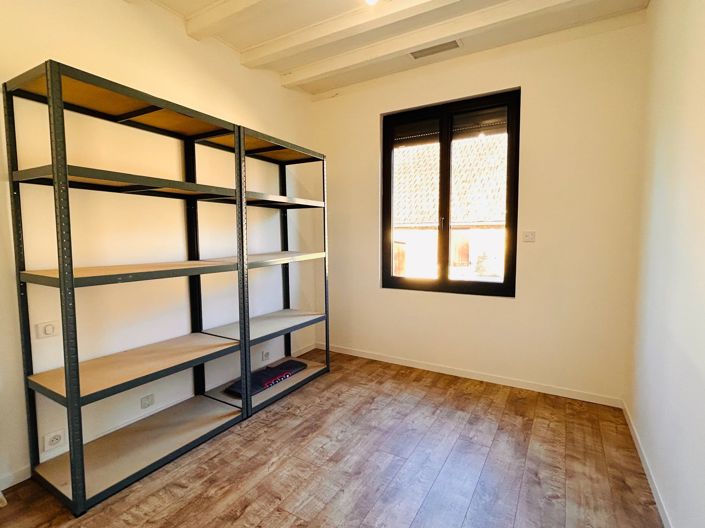 Image No.11-4 Bed House for sale