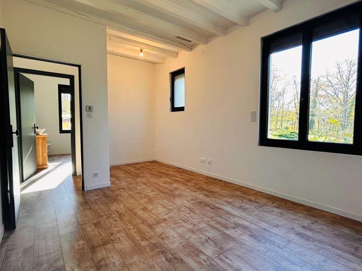 Image No.9-4 Bed House for sale