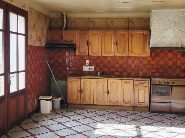 Image No.4-6 Bed House for sale