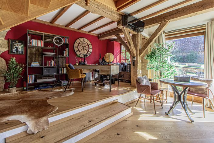 Image No.10-6 Bed House for sale