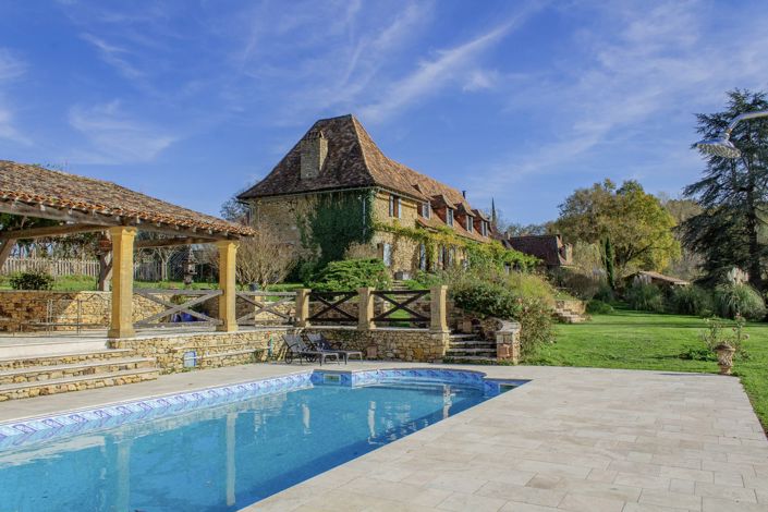 Image No.2-6 Bed House for sale