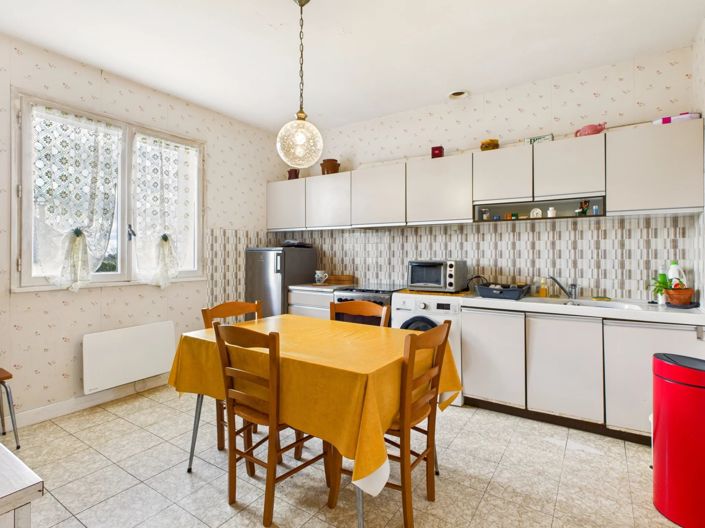 Image No.3-3 Bed House for sale