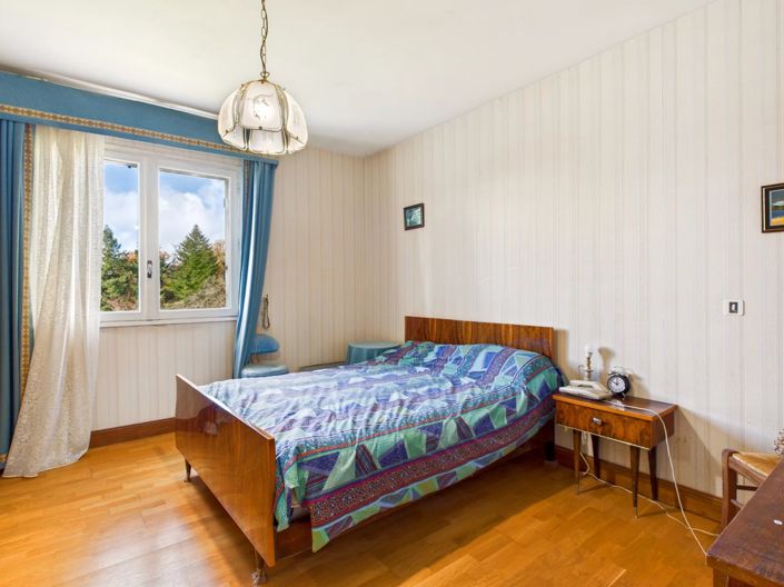 Image No.8-3 Bed House for sale