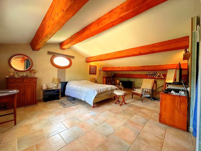 Image No.4-4 Bed House for sale