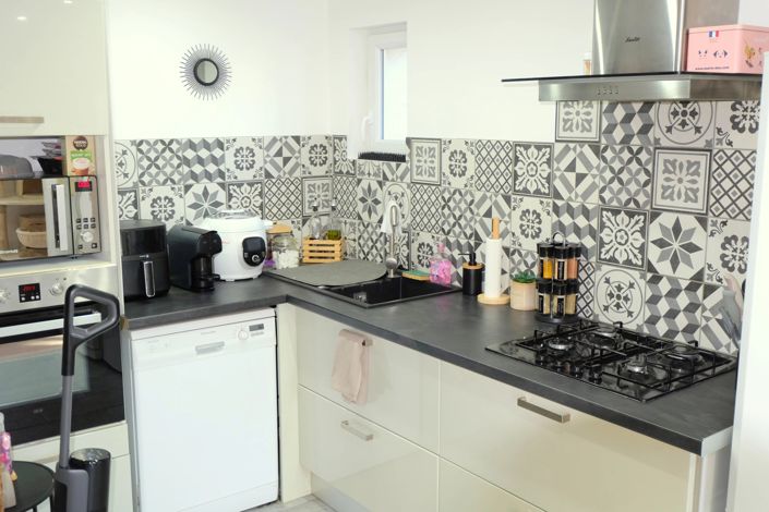 Image No.3-2 Bed Village House for sale