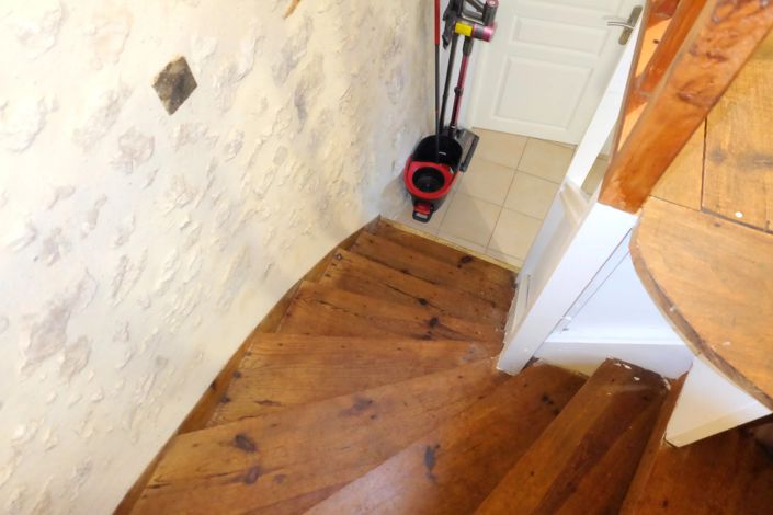 Image No.7-2 Bed Village House for sale