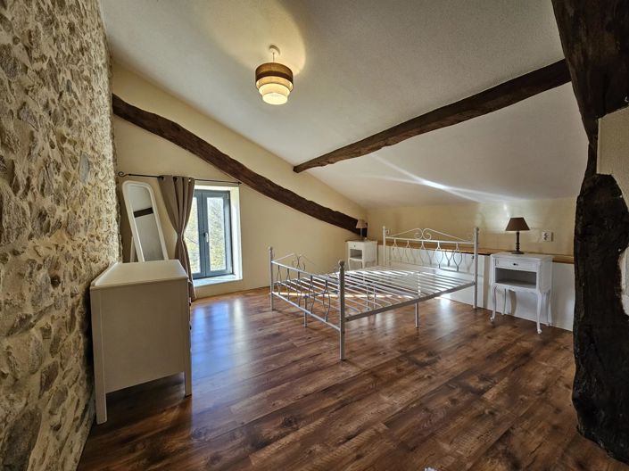 Image No.9-5 Bed House for sale