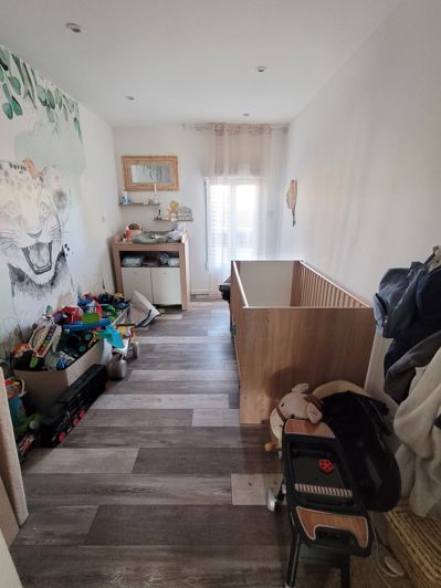 Image No.11-5 Bed House for sale