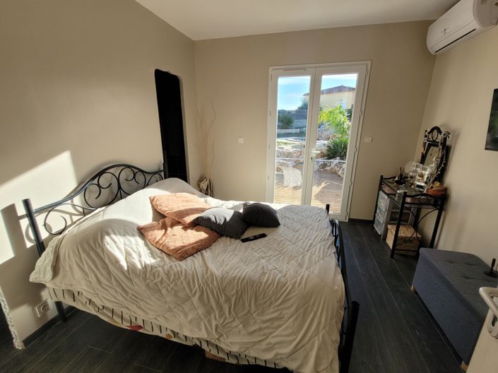 Image No.7-5 Bed House for sale