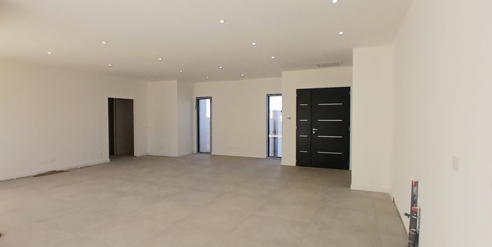 Image No.13-3 Bed House for sale