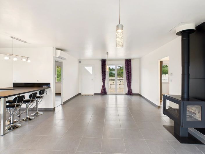 Image No.10-3 Bed Village House for sale