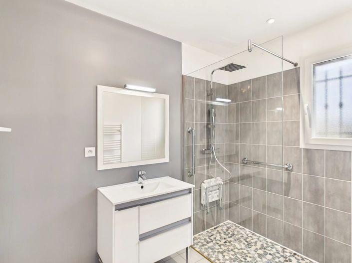 Image No.5-3 Bed Village House for sale