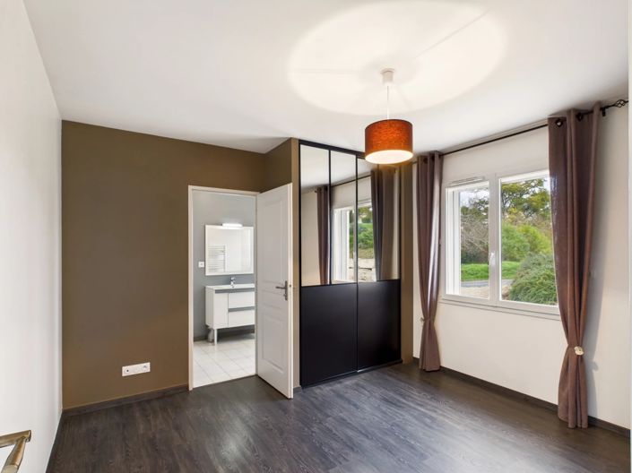 Image No.7-3 Bed Village House for sale