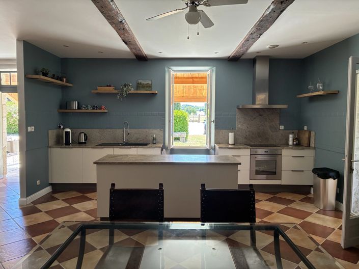 Image No.3-11 Bed House for sale