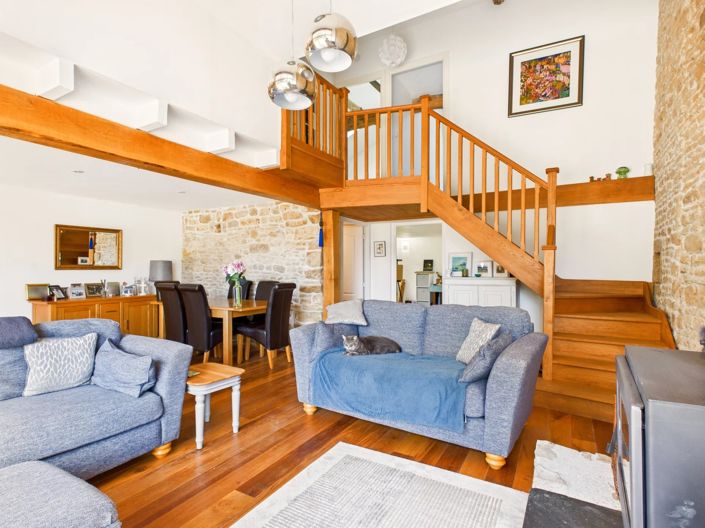 Image No.7-4 Bed Village House for sale