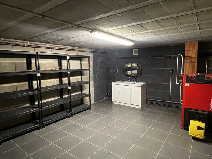 Image No.13-3 Bed House for sale