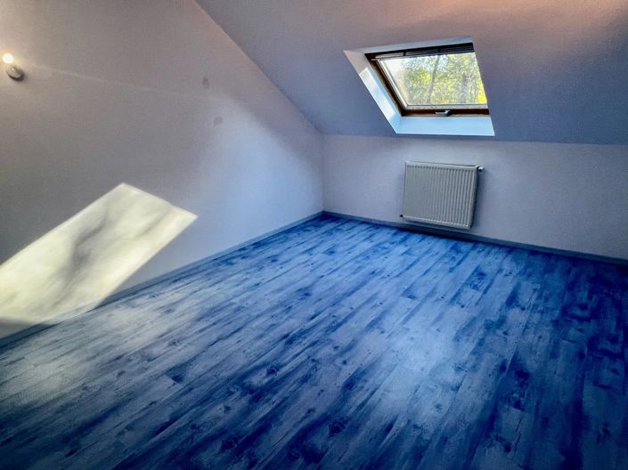 Image No.7-3 Bed House for sale