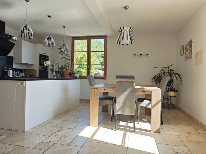 Image No.5-4 Bed House for sale