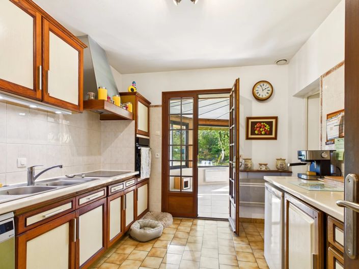 Image No.7-4 Bed House for sale