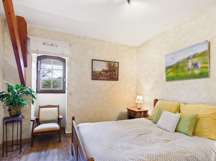 Image No.10-4 Bed House for sale