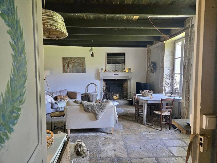 Image No.10-2 Bed House for sale