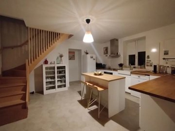 86716f964564f92bb3b0743d0ef40f453726558214816