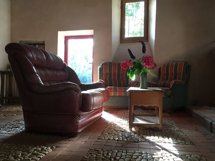 Image No.5-2 Bed House for sale