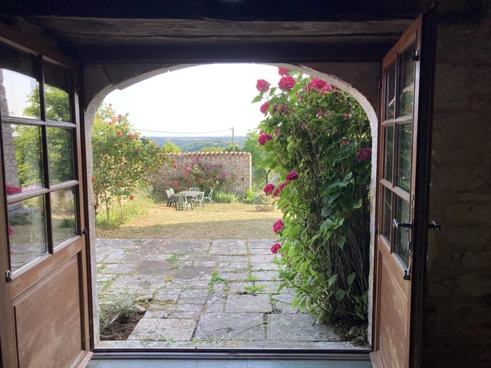 Image No.6-2 Bed House for sale