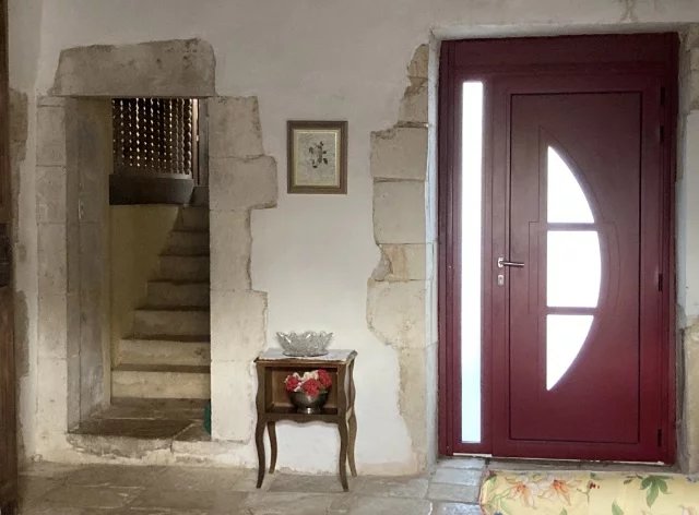 Image No.9-2 Bed House for sale