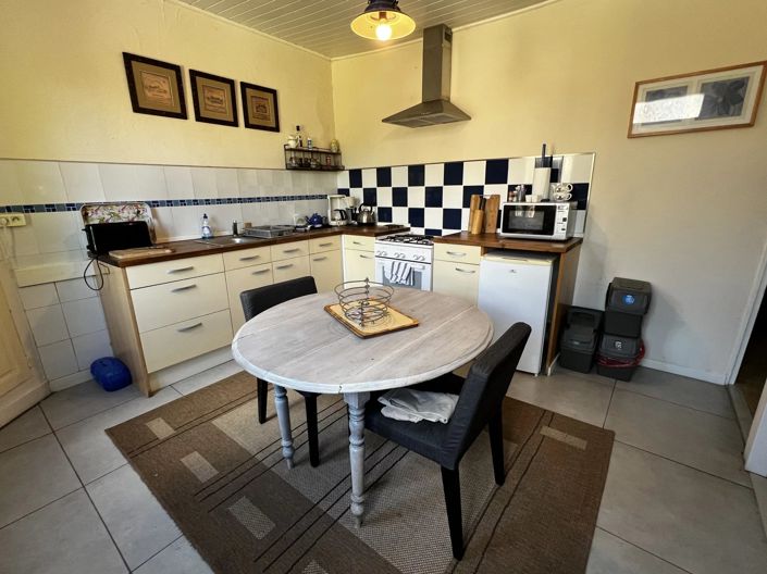 Image No.10-5 Bed House for sale