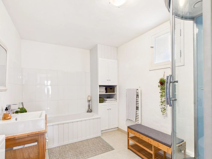 Image No.11-3 Bed Village House for sale
