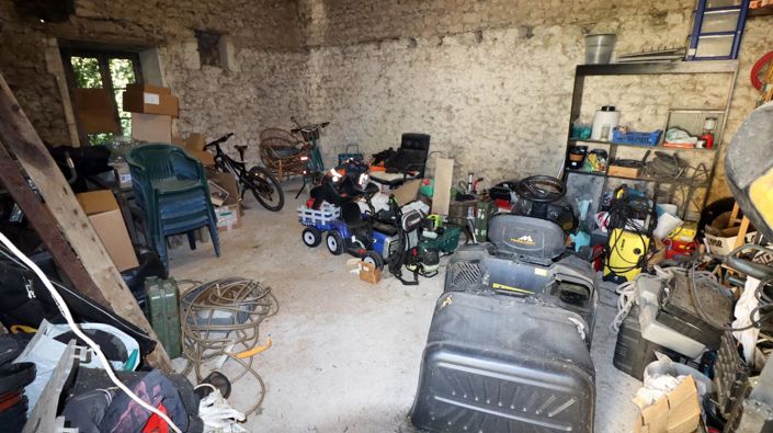 Image No.11-2 Bed House for sale