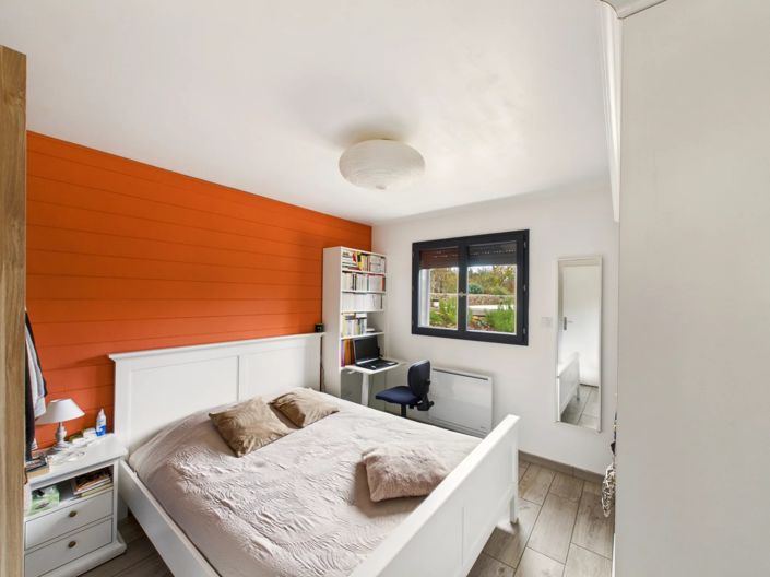 Image No.3-3 Bed House for sale