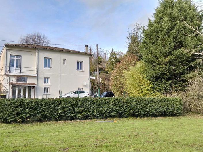 Image No.1-3 Bed Village House for sale