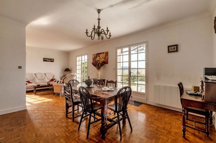 Image No.3-3 Bed House for sale