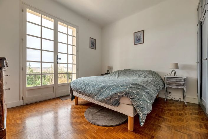 Image No.8-3 Bed House for sale