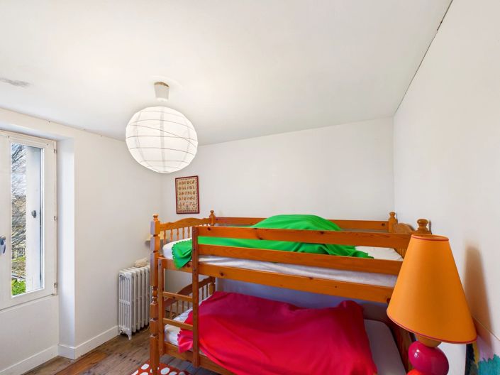 Image No.10-9 Bed House for sale