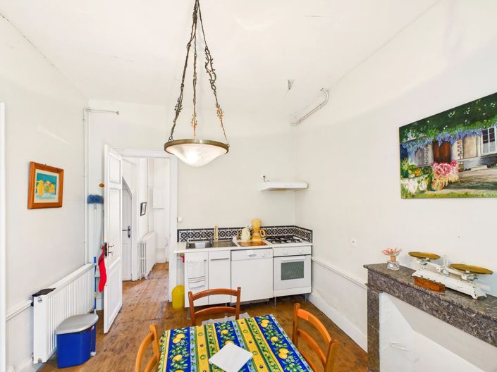 Image No.15-9 Bed House for sale