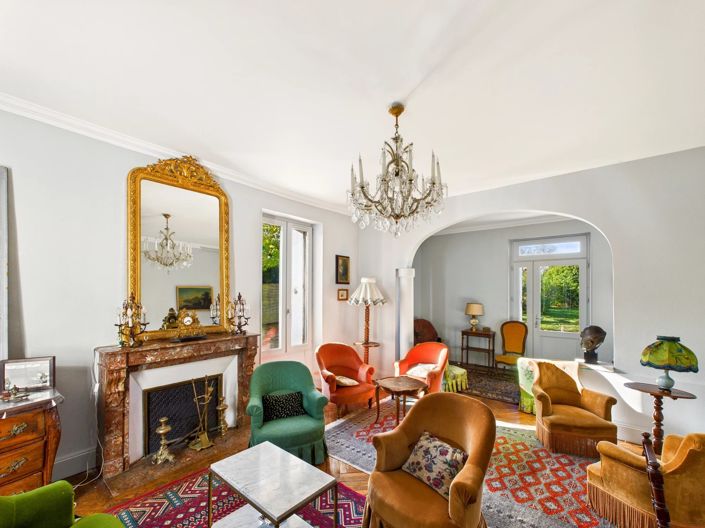 Image No.3-9 Bed House for sale