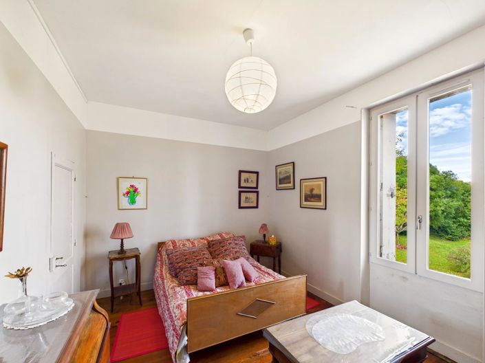 Image No.4-9 Bed House for sale