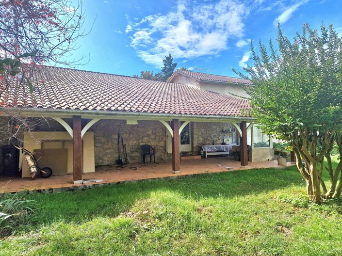 Image No.2-5 Bed House for sale