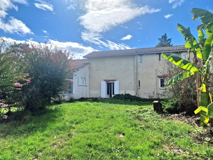 Image No.6-5 Bed House for sale